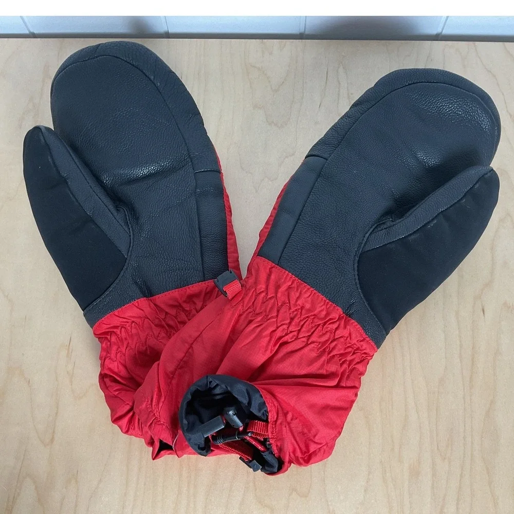 The‎ North Face Nuptse Mittens Red Black Unisex